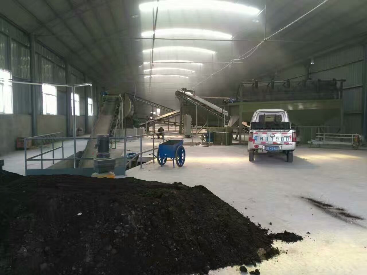 年前規(guī)劃有機(jī)肥設(shè)備，年后投產(chǎn)正當(dāng)時(shí)